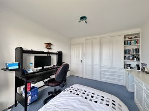 Photo 30- click for photo gallery